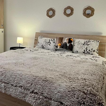 Marienhaus Apartment - Zentral, Parken, Netflix, Kontaktloses Einchecken Βούρπεταλ Εξωτερικό φωτογραφία