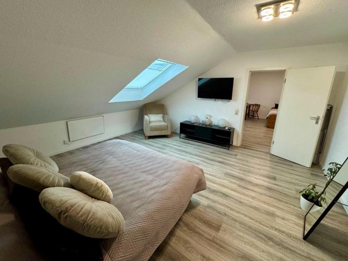Marienhaus Apartment - Zentral, Parken, Netflix, Kontaktloses Einchecken Βούρπεταλ Εξωτερικό φωτογραφία